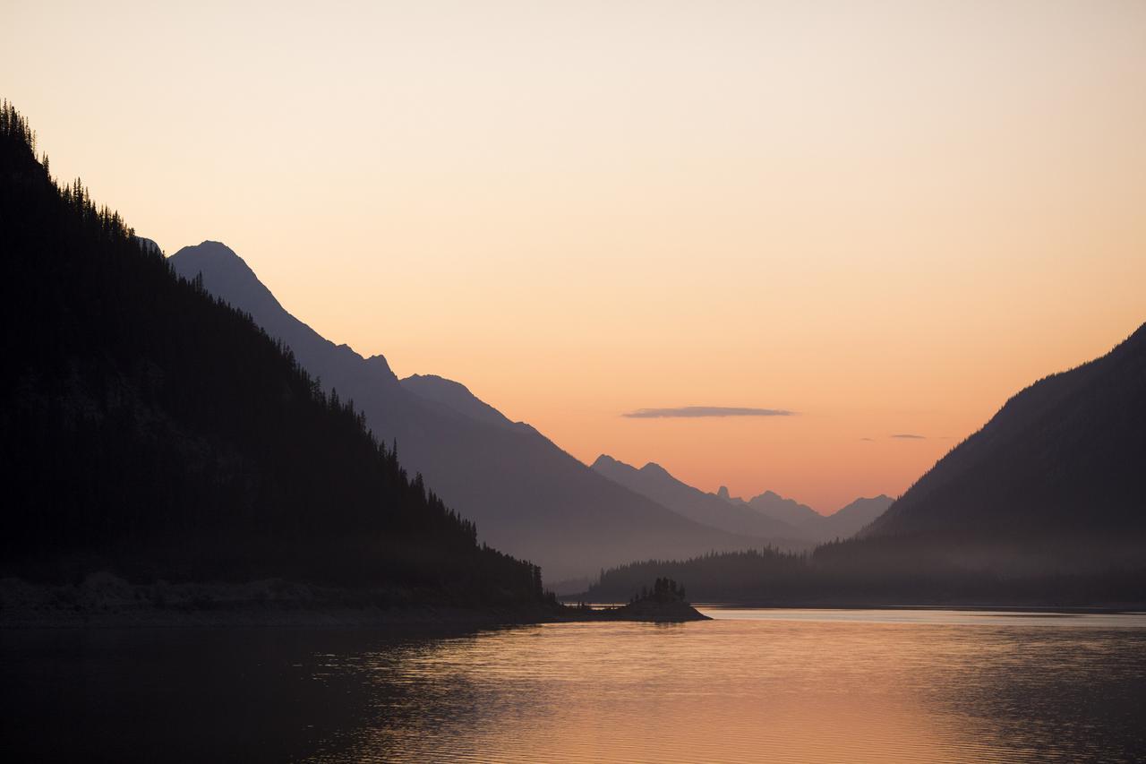 Crosswaters Resort At Kananaskis Esterno foto